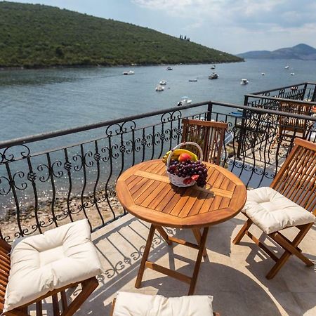 Villa San Apartments Tivat Ngoại thất bức ảnh